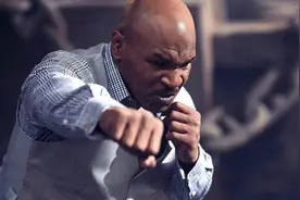 泰森经常去探望终身监禁的童年朋友：我是拳王，而他们却是杀手图片