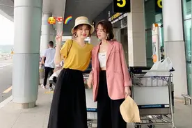 这个夏天，印花T恤这么穿才够味儿图片