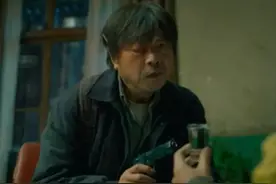 一个房间、两起命案、三个嫌疑人，《不速之客》成年度悬疑黑马图片