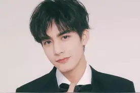 宋威龙壁纸 | 只做第一个我，不做第二个谁图片