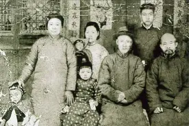 三星堆有一块石壁，上面刻着“燕三泰”三个字，这是怎么一回事图片