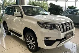 新车 | 丰田“霸道”70周年版到店，增专属标识，搭载4.0升V6动力图片