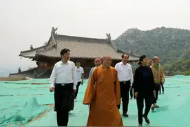 释永信方丈一行赴天津北少林寺检查工程进展工作图片