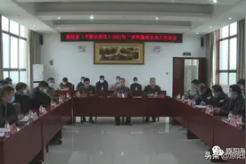 原阳140名应征青年光荣入伍图片