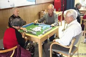 为什么反对老人打麻将？65岁老人直言：前期多享受，后期就多悲惨图片