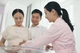 女性的最佳生育年龄或只有七年，一旦超出，容易伤己又伤胎图片