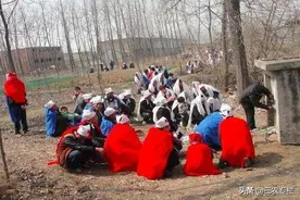 农村操办“白事”，这4点城里人认为“荒唐”，农民：早该管管了图片