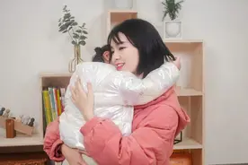 “妈妈，我害怕！”坏叔叔视频获百万点赞：家长在笑，娃却在哭图片