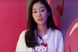 张碧晨孕照曝光，喝水缓解孕吐，出国带的食物也是华晨宇爱吃的图片