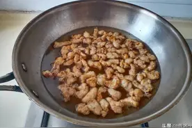 猪油炒菜的奥秘，简单掌握这个小诀窍，立马找回记忆里的儿时味道图片