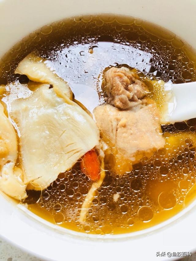 银耳莲子百合瘦肉炖花胶 2026年银耳莲子花胶汤