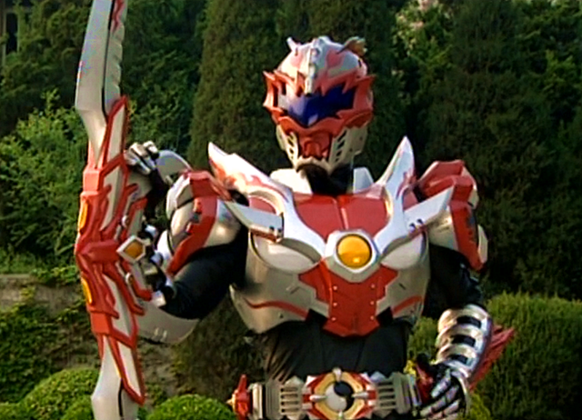 铠甲勇士黑犀侠（铠甲勇士五位召唤人变身）