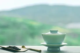 喝茶，是一个人的狂欢图片