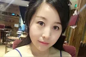 台球美女裁判内衣模特出身，因低胸装遭禁赛图片