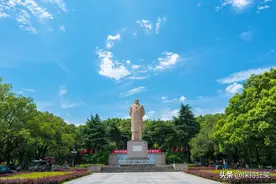 中国十大著名的校园雕塑图片