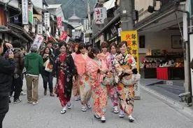 中国、日本、韩国人都长得差不多，该如何区分？外国网友：很简单图片