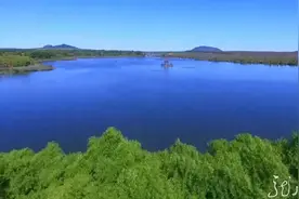 蓝天下的黑河丨给我三分钟，我们一起畅快深呼吸图片