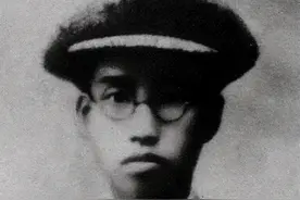 左权战死：母亲含泪请人代写祭文，毛泽东亲自执笔写下一纸誓言图片