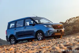 新车 | 五菱宏光PLUS营运版上市 售6.78万元起图片