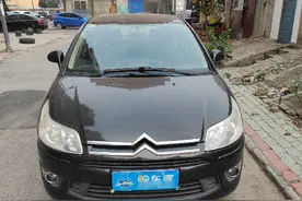 当年众人追捧，现在无人问津，08款雪铁龙世嘉1万块也难出手图片