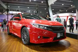 本田御用改装厂操刀，十代改装思域亮相广州车展，外观攻击性更强