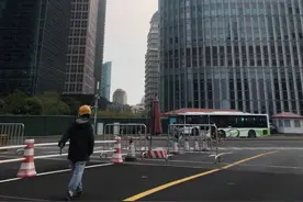 女骑手阿潇：为了女儿，她要比男人跑得更快图片