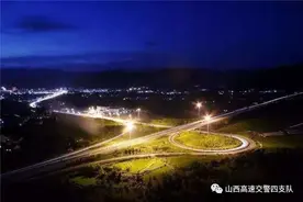 【货车安全】货车高速公路夜间行车注意事项图片