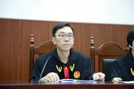 英模风采|徐海：冷面寒铁，细嗅蔷薇图片