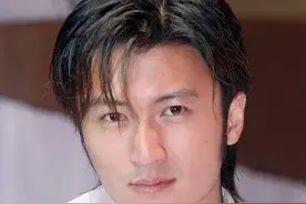 近期很多明星退出外国国籍，返回中国国籍图片