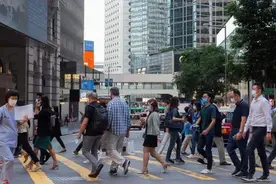 说普通话竟遭暴力！邱立本：香港普通话政策需要全盘改革图片