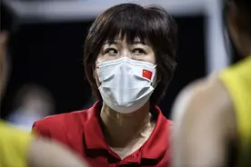 世联赛看到日本女排的进步，有网友认为：她们教练的能力比我们强图片