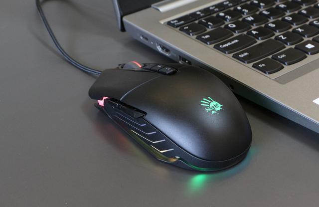 200万圈光轮！伪游戏发烧友、办公用户用啥鼠标？血手幽灵P9