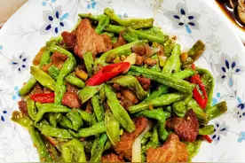 潮汕97女孩做饭日常分享，超级好吃的五花肉炒豆角教程图片