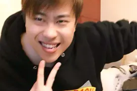 寻找卢本伟图片