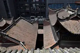 重庆解放碑吴抄手停业，背后却是一座人间寺庙的传奇图片