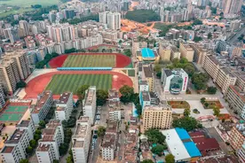 重磅！2021雷州中考分数线@高中录取分数线和招生人数出炉图片