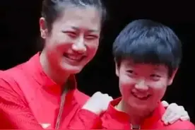 太优秀！刘国梁师姑盛赞她，丁宁力挺她，小魔王孙颖莎太惹人爱了图片