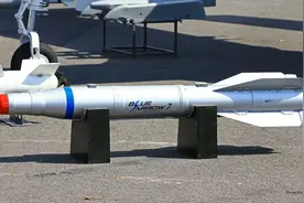 震慑印军！中国版“长弓海尔法”导弹低调亮相，对地打击能力提升图片