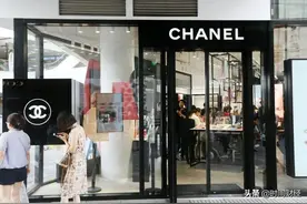 法国香奈儿宣布停产：一年利润150亿 幕后神秘家族身家超3000亿图片