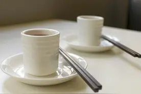 餐前烫碗筷，这种广东习俗到底有没有必要？看了检测结果再决定图片