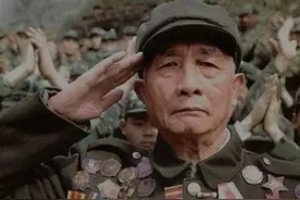 被主席接待过的战斗英雄，晚年住12平米房子，无钱看病惊动国家图片