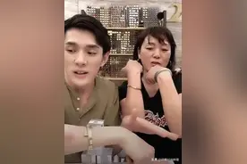 李佳琦力荐给妈妈的精华走红！补水美白还去黄，网友：平价兰蔻图片