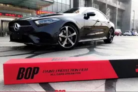 亲民的跑车代表，就是这辆奔驰CLS300图片