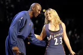 玛丽亚凯莉《Hero》NBA乔丹退役现场 飞人当场落泪图片