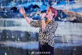 泰国当红艺人Mew生日，粉丝送百万价值钻石图片