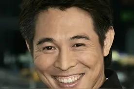 改了国籍的8位著名明星，李连杰张铁林在列图片