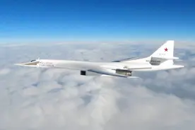 2架275吨战轰出动！7000公里直飞美国家门口，空射核导弹命中目标图片