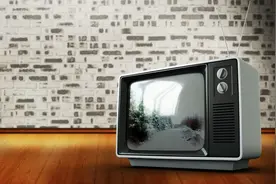 老家的旧电视蛮值钱的，别贱卖了图片