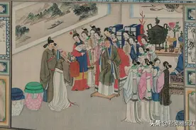 贾母突然提起金麒麟，引薛宝钗说出史湘云，她究竟有什么用意？图片