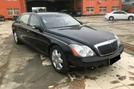 广东车主260万转手迈巴赫62S，才跑1.8万公里，可却没车贩子敢收图片